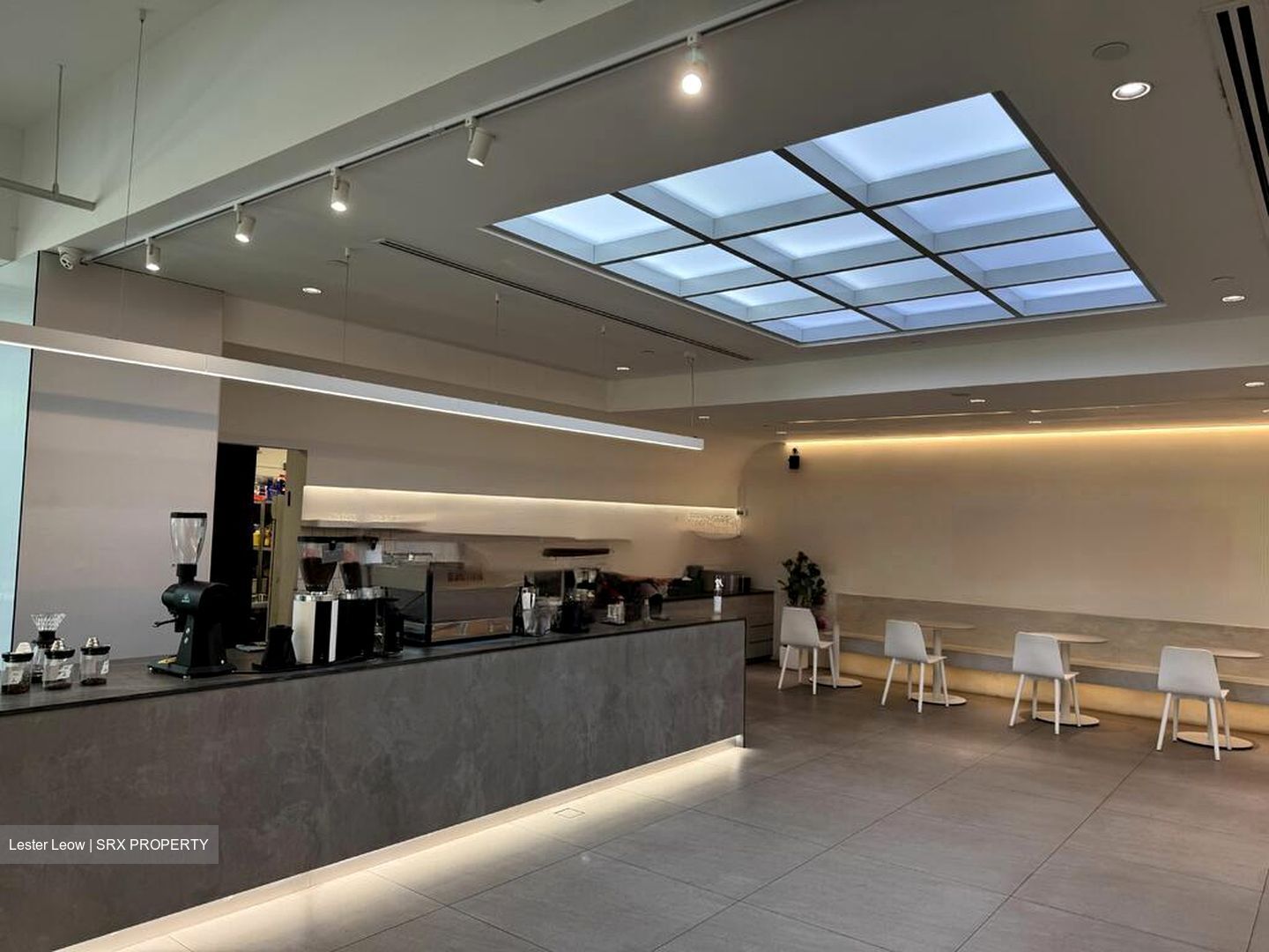 Luzerne Building (D12), Retail #455447781